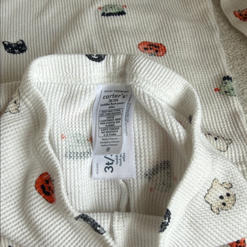 Carter's Cream Halloween Pajama Set - Picture 4 of 6
